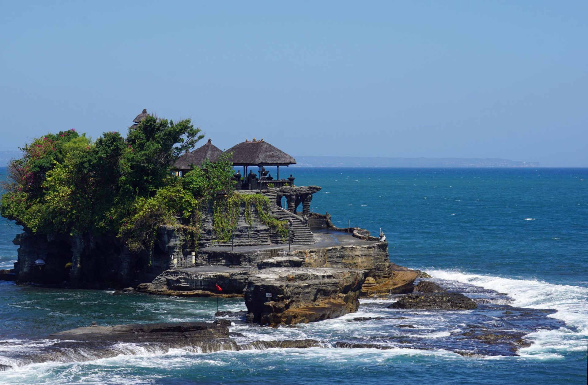 Wassertemperatur Bali: Hindutempel Pura Tanah Lot (Meerestempel) an der Südwestküste Balis